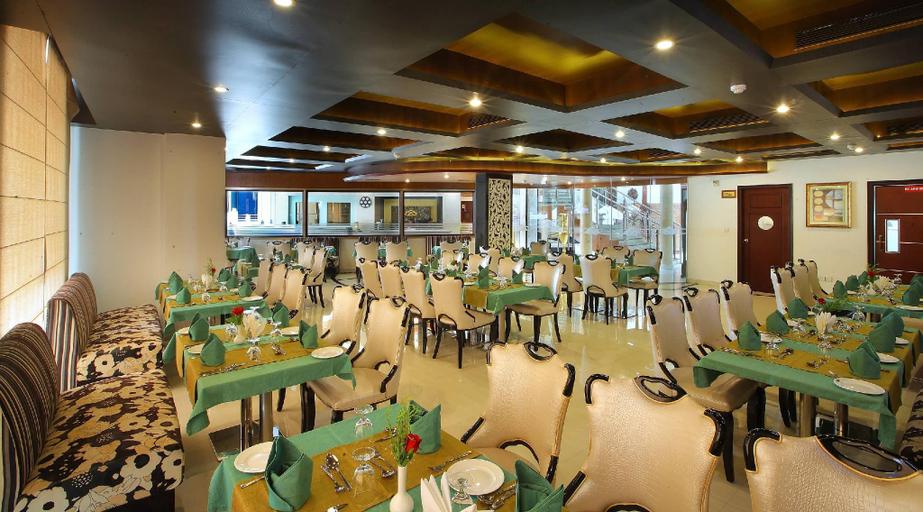 Food & Drinks 3, Hotel Port Palace Kovalam, Thiruvananthapuram