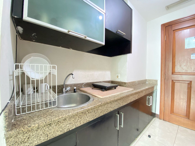 Others 4, Minimalist Spacious Studio Room at Apartment Galeri Ciumbuleuit 1 By Travelio, Bandung