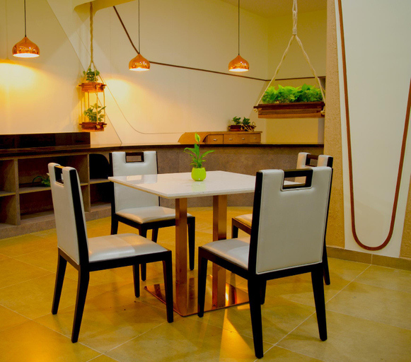 Food & Drinks 5, Rangers Hotel, Idukki