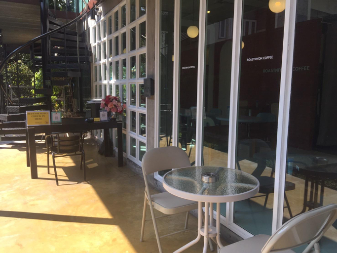 Food & Drinks, BED STOP Hotel Chiangmai, Muang Chiang Mai