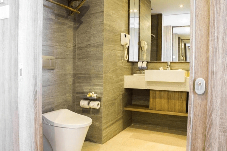 Bathroom 7