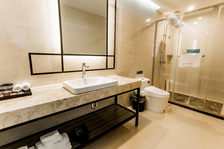 Bathroom, Xana Lite Hotel Taixing Gulou Wanda Wuyue Plaza, Taizhou