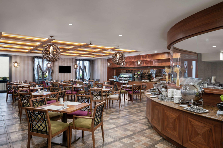 Food & Drinks 4, DoubleTree by Hilton Istanbul Gayrettepe, Beşiktaş