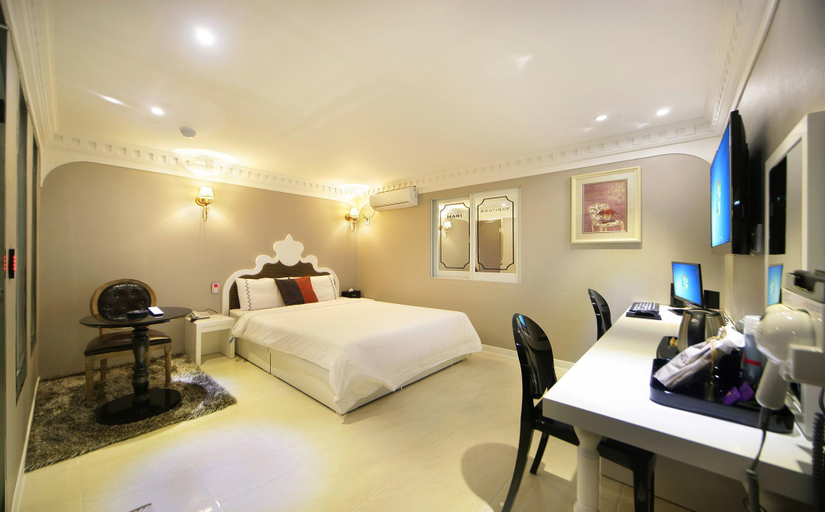 Bedroom 2, Gurye Mari Hotel, Gurye
