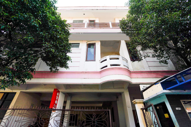 Exterior & Views 1, OYO 662 MIRACLE HOMESTAY SYARIAH, Surabaya