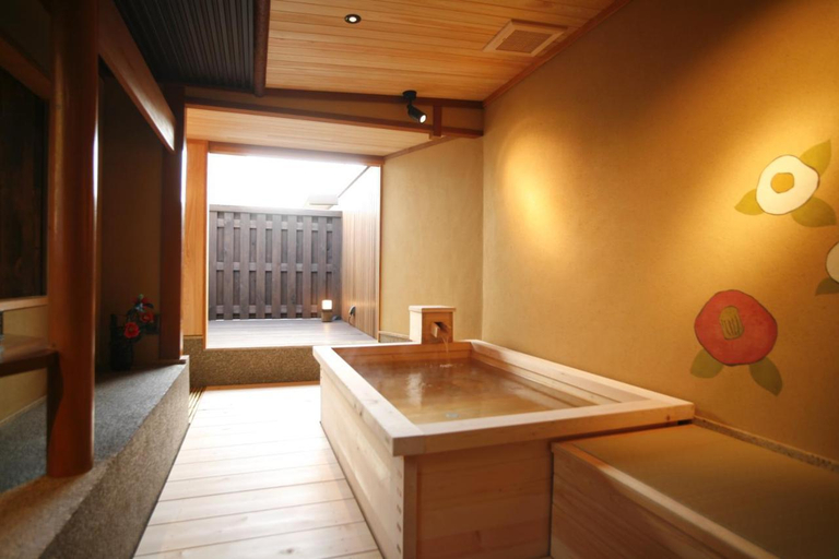 Bathroom 3, Kinosaki Onsen Ryokan Tsubakino, Toyooka