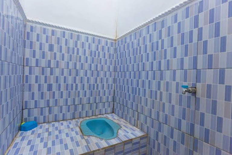 Bathroom 5, New Putri Kuning Homestay, Banyuwangi