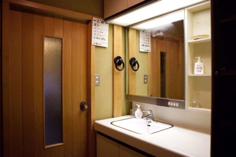Bedroom 4, SUKIYA-zukuri Suehiro, Hida