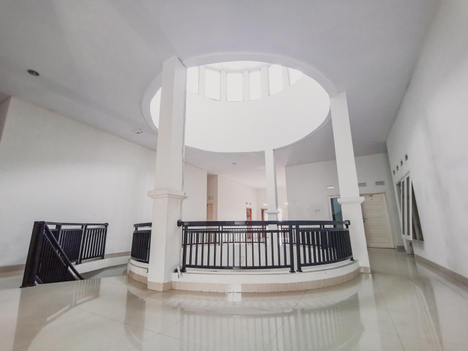 Public Area 4, RedDoorz near Universitas Lampung 2, Bandar Lampung