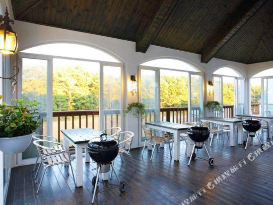 Others 3, Taean Gajangjari Pension, Taean