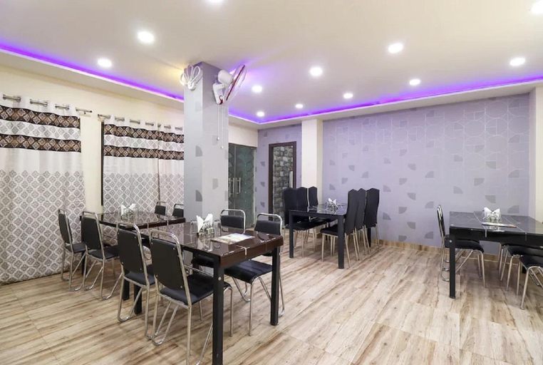 Food & Drinks, Hotel Aadesh Palace, Varanasi