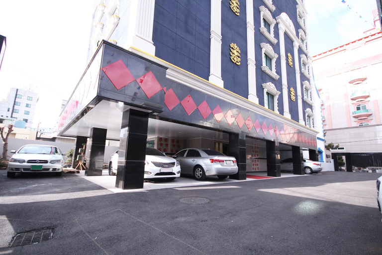 Others 4, Yangsan Bukbudong Benz, Yangsan
