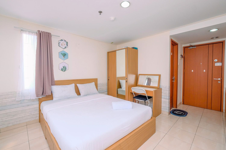 Fully Furnished and Comfy Studio Apartment Margonda Residence 3 By Travelio, Depok