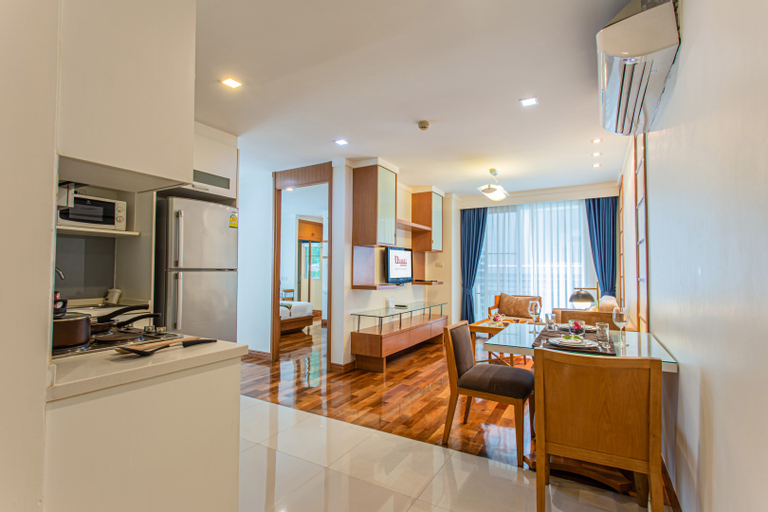 Dining Room 12