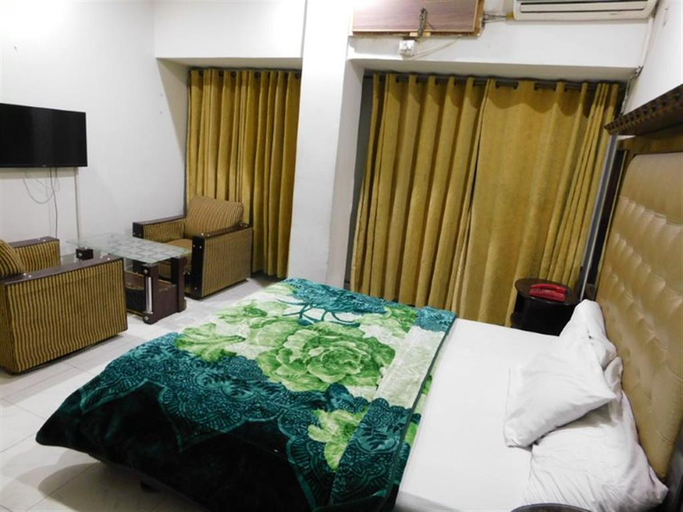 2, A-One Hotel, Lahore