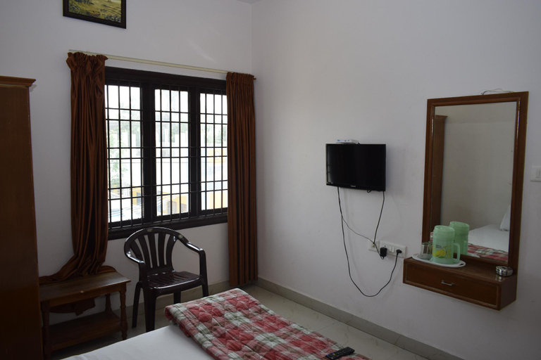 Others 5, R.M GUEST HOUSE, Viluppuram