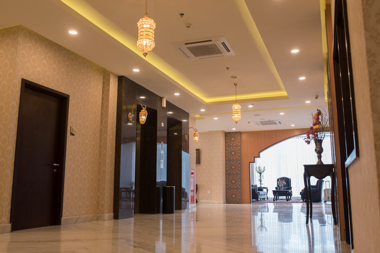 Public Area 5, Namira Syariah Hotel Surabaya, Surabaya