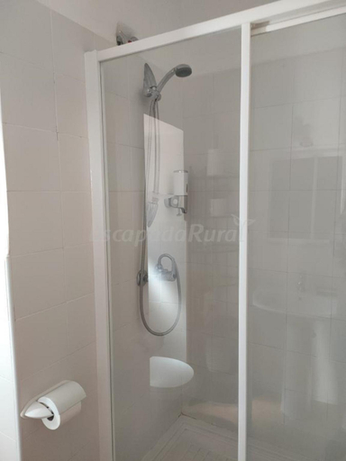Bathroom, Casa del Maestro, Madrid