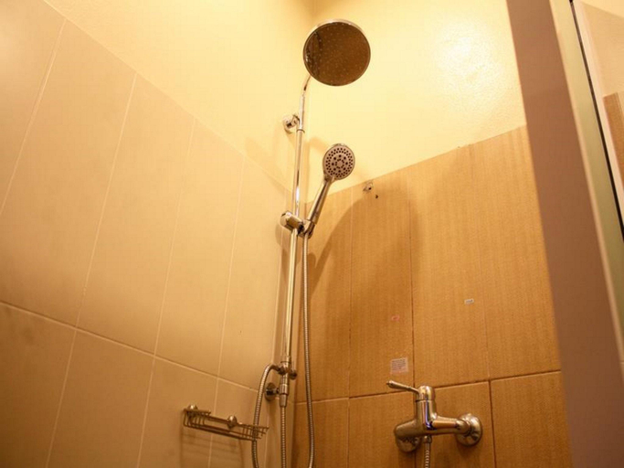 Bathroom 4, Mercy Hostel, Muang Chiang Rai