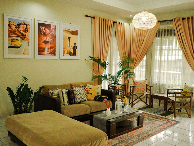 Exterior & Views 2, Roemah Renjana Bandung, Bandung