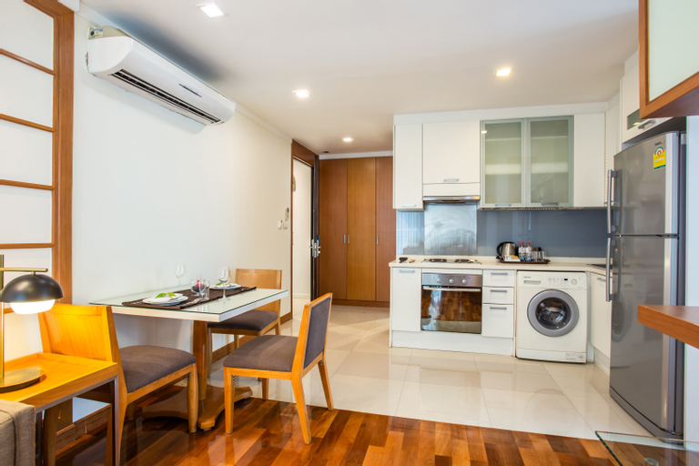 Dining Room 26