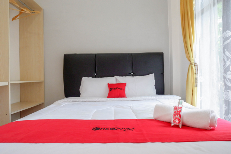 Bedroom 2, RedDoorz @ Kratonan Solo, Solo