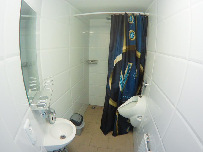 Bathroom 5, Hostel Monteurzimmer in Hamburg, Hamburg