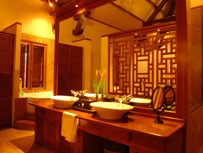 Bathroom 4, Amatao Tropical Residence Hotel, Siem Reap