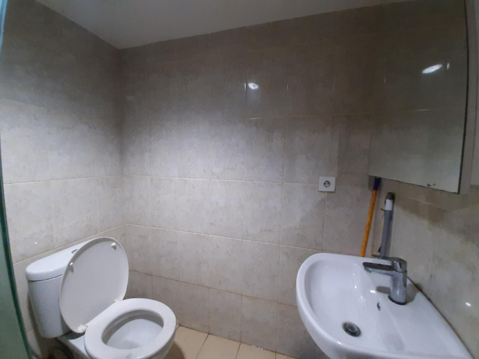 Bathroom 5, Cozy The Hive Tamansari by Bonzela Property, East Jakarta