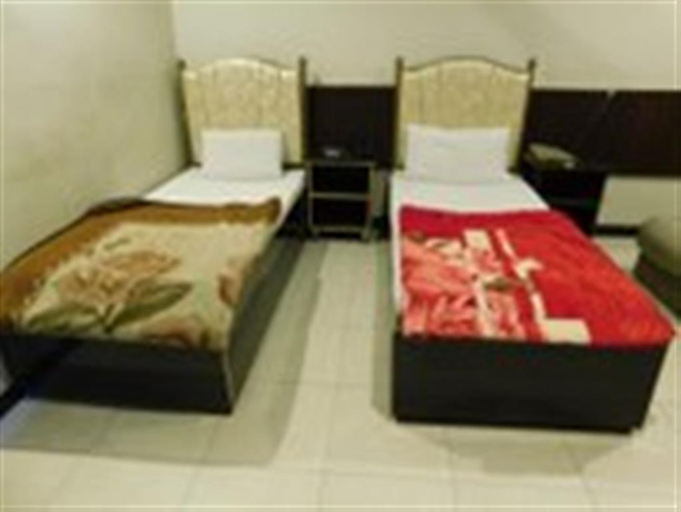 3, A-One Hotel, Lahore