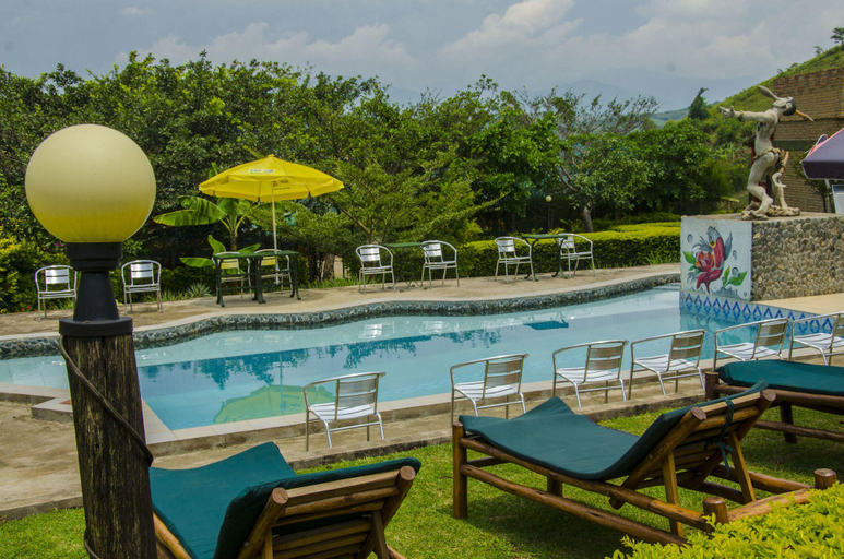 Sport & Beauty, Lodge Bellavista, Bunyangabu