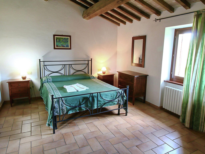 Bedroom 1, Belvilla by OYO Villa Torri, Perugia