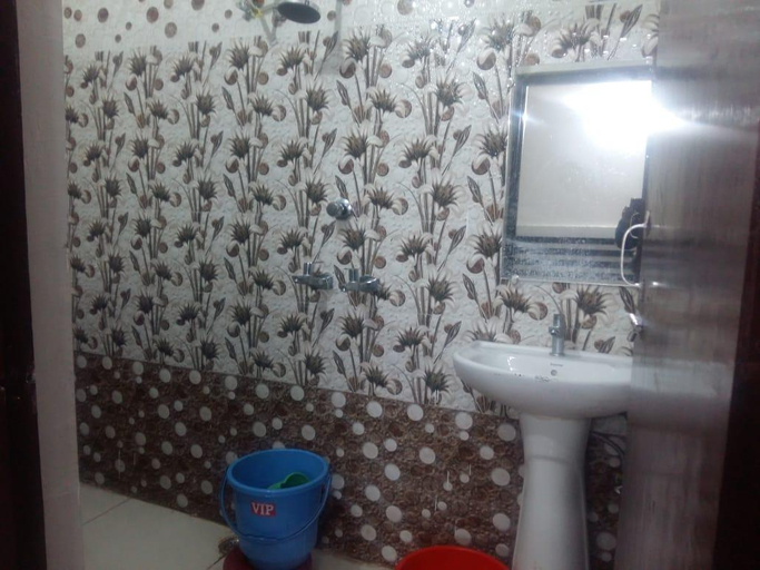 Bathroom 5, HOTEL SHIVA PALACE HARIDWAR, Hardwar