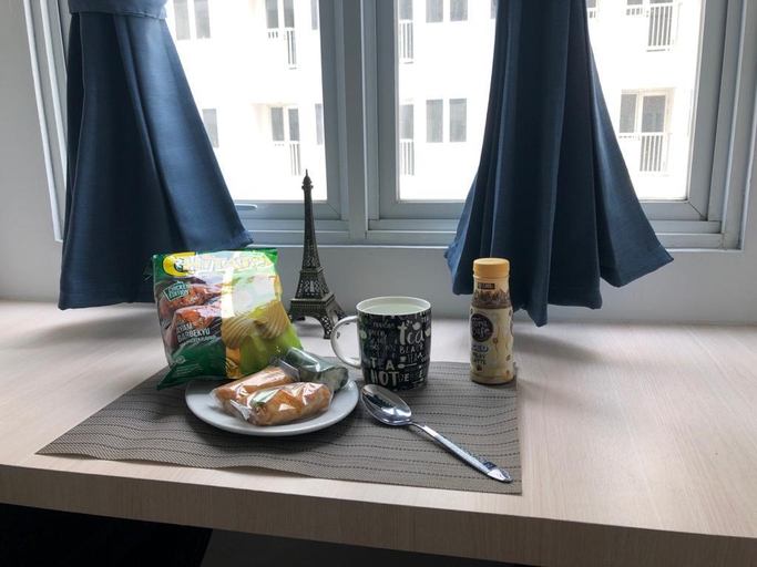 Food & Drinks, Laguna Room At Apartment Sentraland Karawang, Karawang