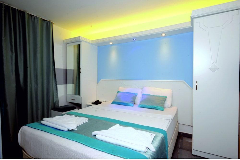 Bedroom 2, Blue Palace Hotel & Family, Marmaris