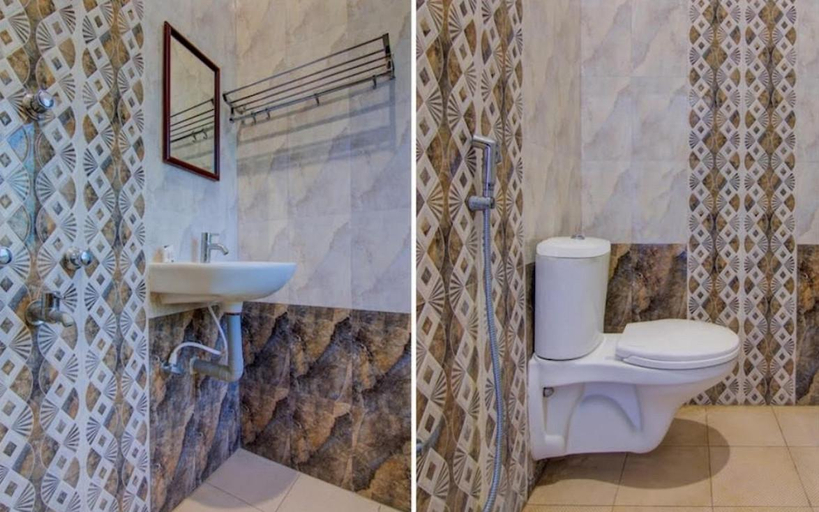 Bathroom 4, Paradise Auro Jungle Resort , Viluppuram