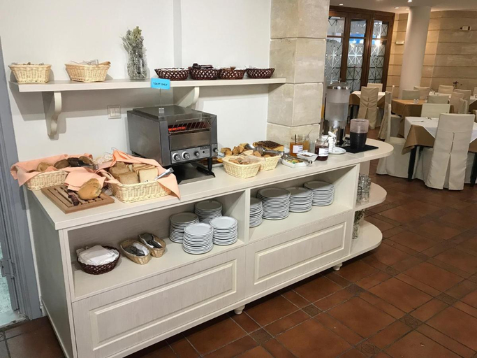 Others 5, Hotel Fortezza, Crete
