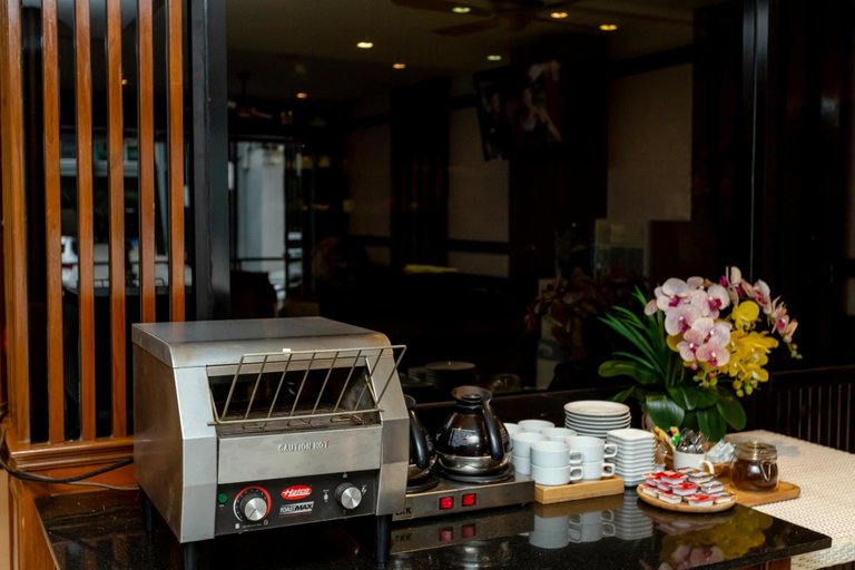 Food & Drinks 5, Honey Inn, Pattaya