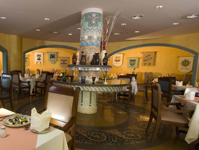 Food & Drinks 5, Sunrise Holidays Resort -Adults Only, Al-Ghurdaqah