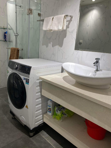 Bathroom 4, The Rixx Luxury Apartment (gym/pool/ security), District 1