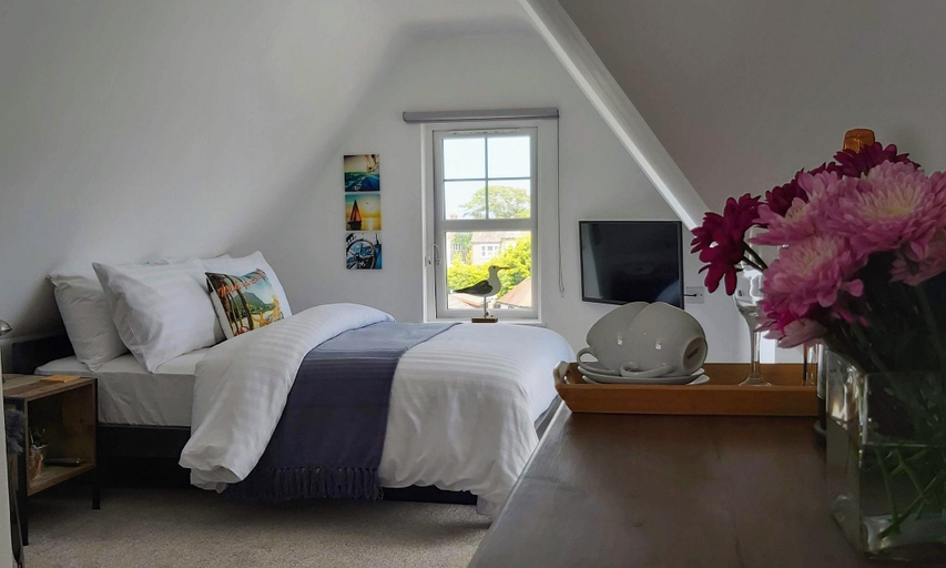 Bedroom 2, Viva Guest House, Essex