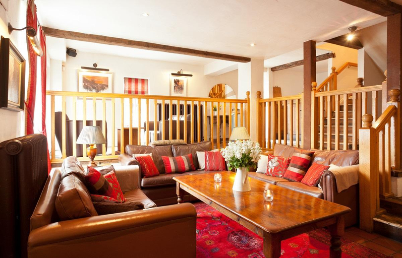 Public Area 3, The Newbridge on Usk, Newport