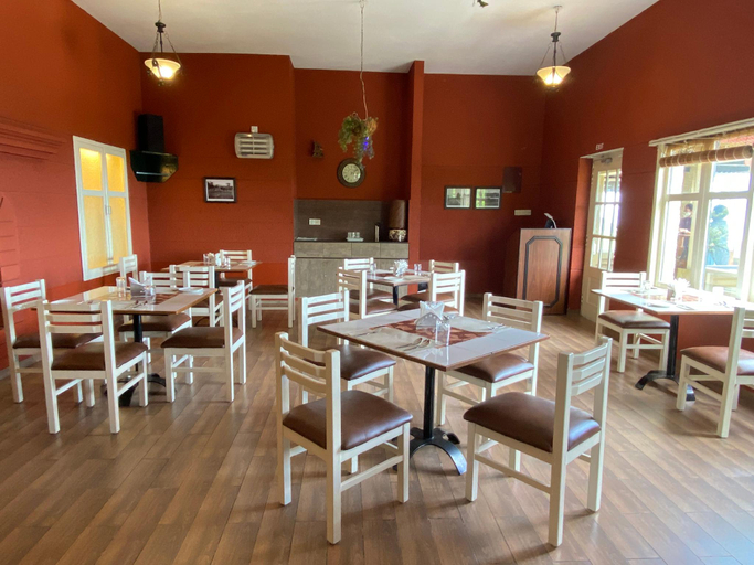 Food & Drinks 2, Mountain Retreat Ooty - A Hill Country Resort, The Nilgiris