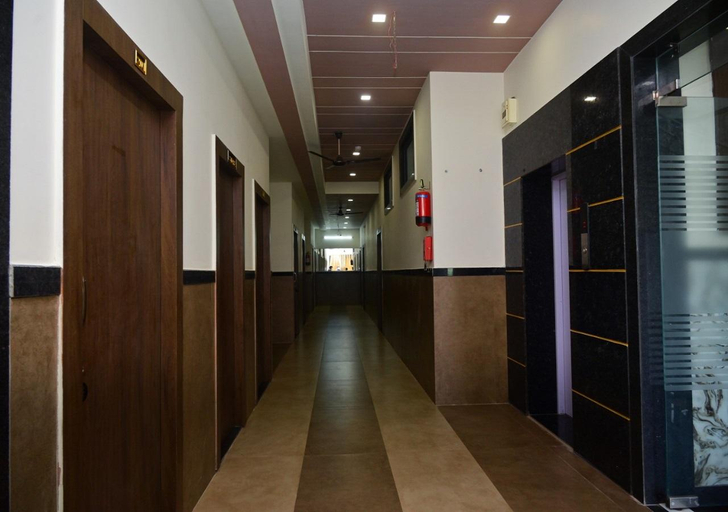 Public Area 2, Hotel Crown Royal, Kota