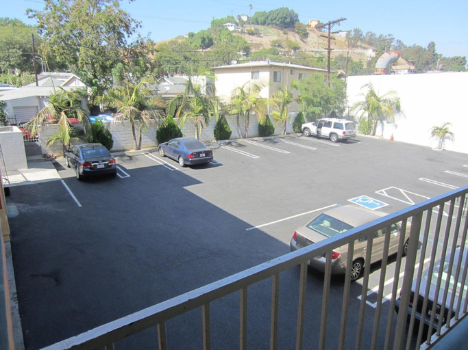 Others 5, Starlight Inn Valley Blvd, Los Angeles