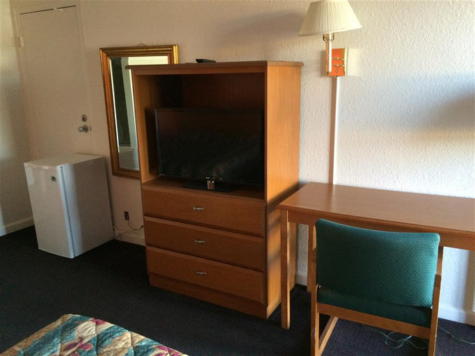 Others 5, Motel 6 Tifton, GA, Tift