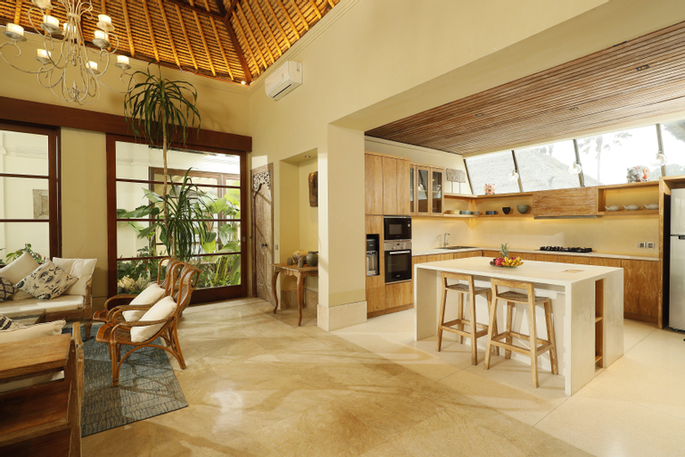 Dining Room 5