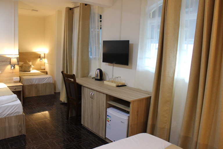 Bedroom 3, Sikamifer Guest House