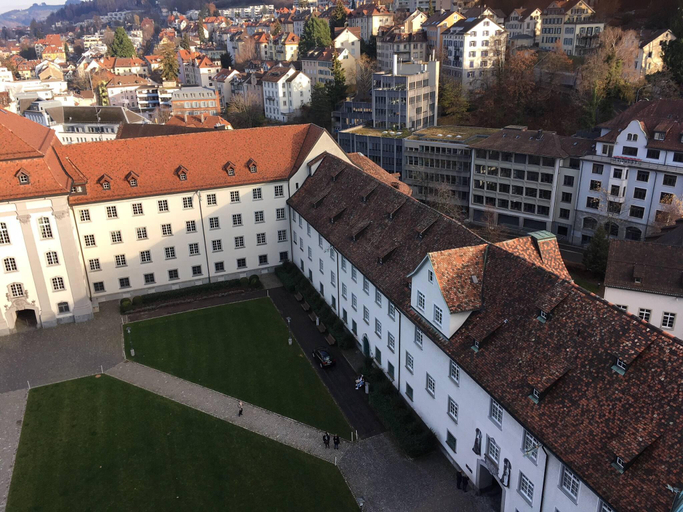 Others 3, Casa Schilling 4 Zimmer mit Charme an bester Lage, Sankt Gallen