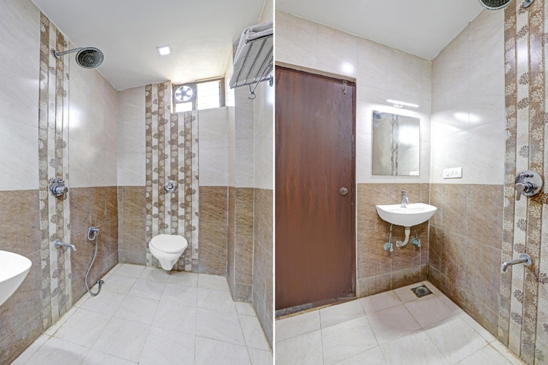 Bathroom 4, KUTCH HERITAGE HOTEL, Kachchh